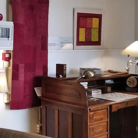 Hotel Petit 2*
